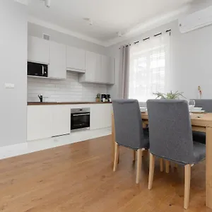 Aparthotel Center Chmielna By Renters, Warschau