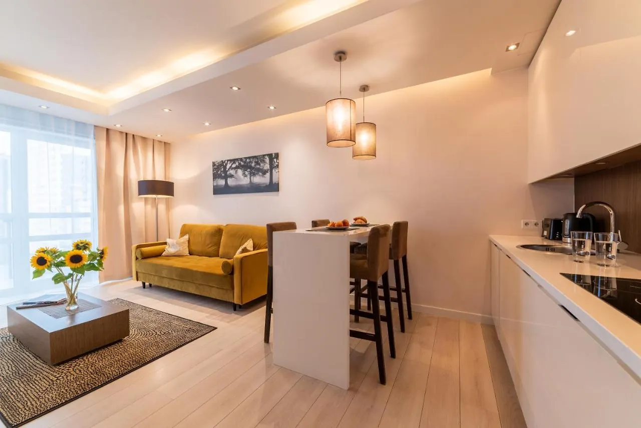 Platinum Towers E-Apartments Warschau Polen