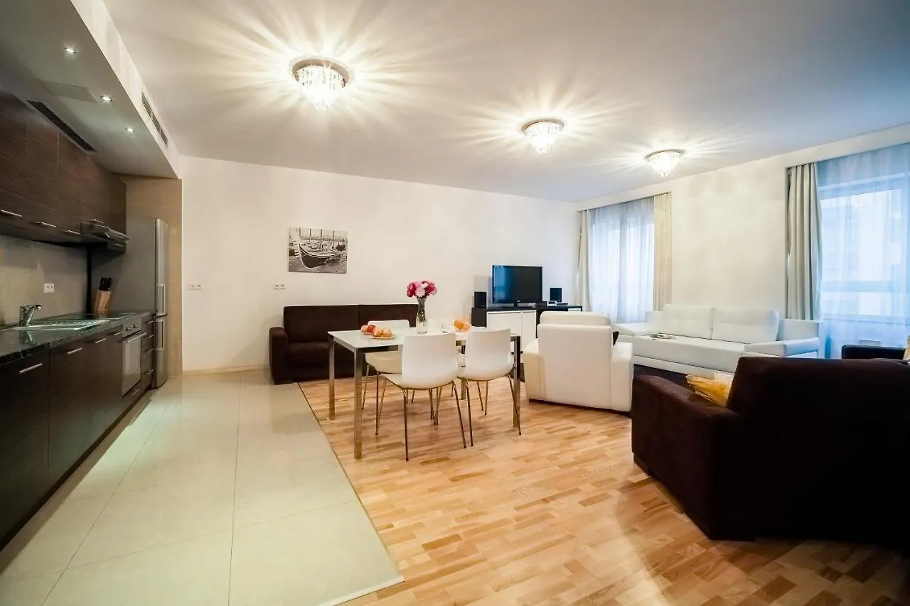 Aparthotel Platinum Towers E-Apartments Warschau