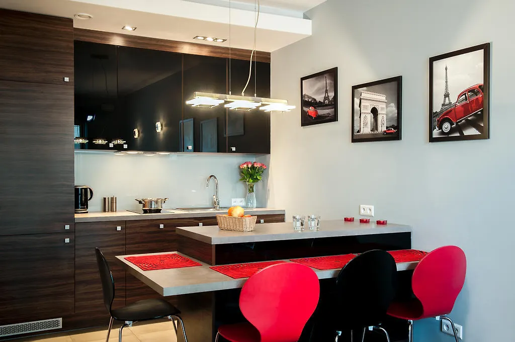 Platinum Towers E-Apartments Warsaw 4*,  Poland